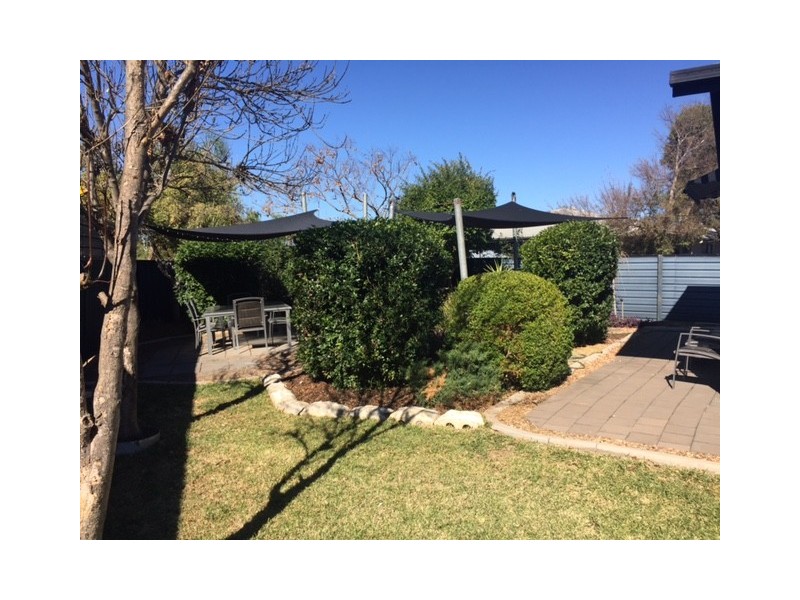 4 Oxley Place, Dalby QLD 4405