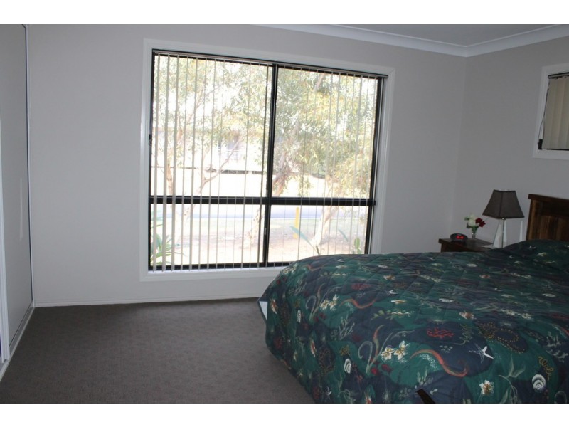 4 Sullivan Crescent, Dalby QLD 4405