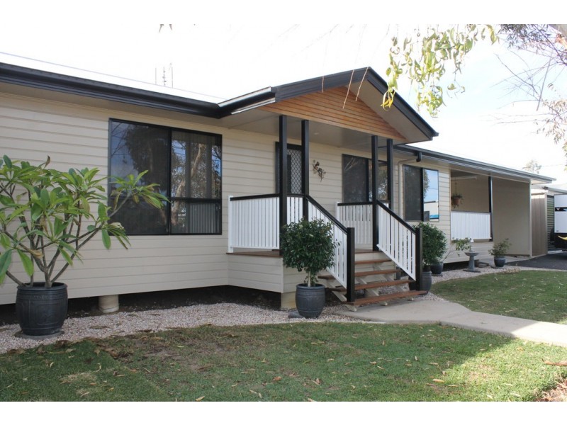 4 Sullivan Crescent, Dalby QLD 4405