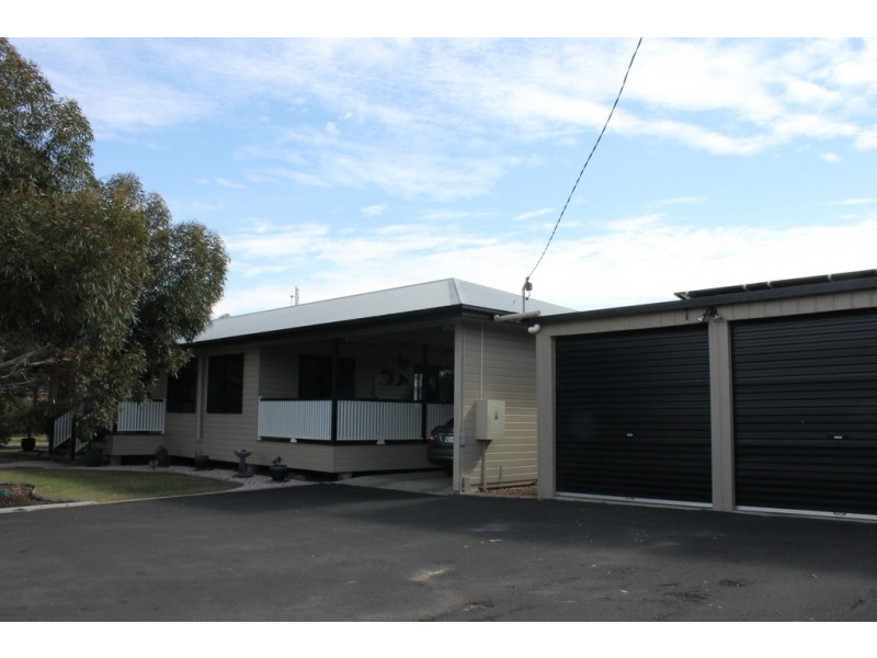 4 Sullivan Crescent, Dalby QLD 4405