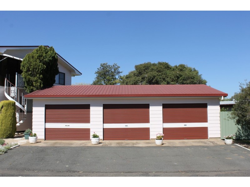 2 Wilkes Street, Dalby QLD 4405