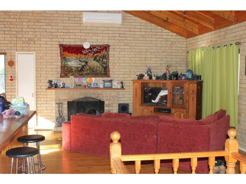 107 Chelldan Ave, Dalby QLD 4405