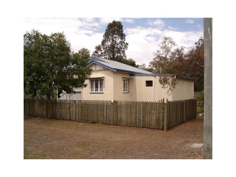 97 Condamine Street, Dalby QLD 4405