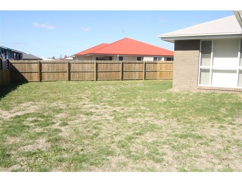 8 St Andrews Chase, Dalby QLD 4405