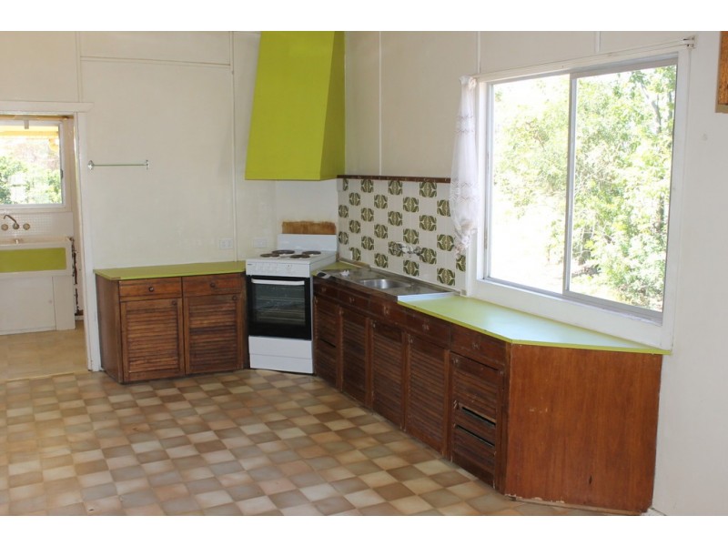 2 Hayden Street, Dalby QLD 4405