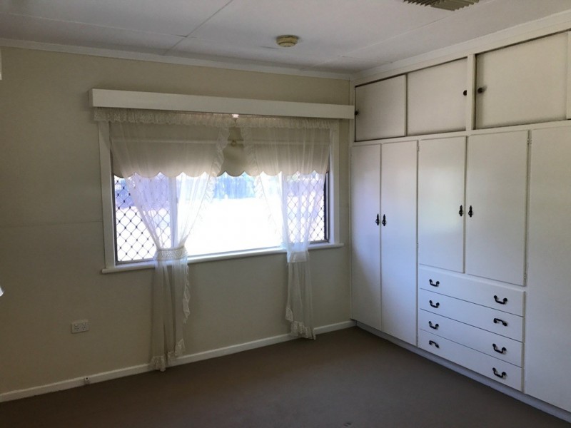 73a Patrick Street, Dalby QLD 4405