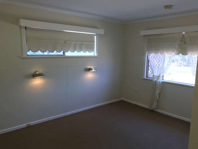 73a Patrick Street, Dalby QLD 4405