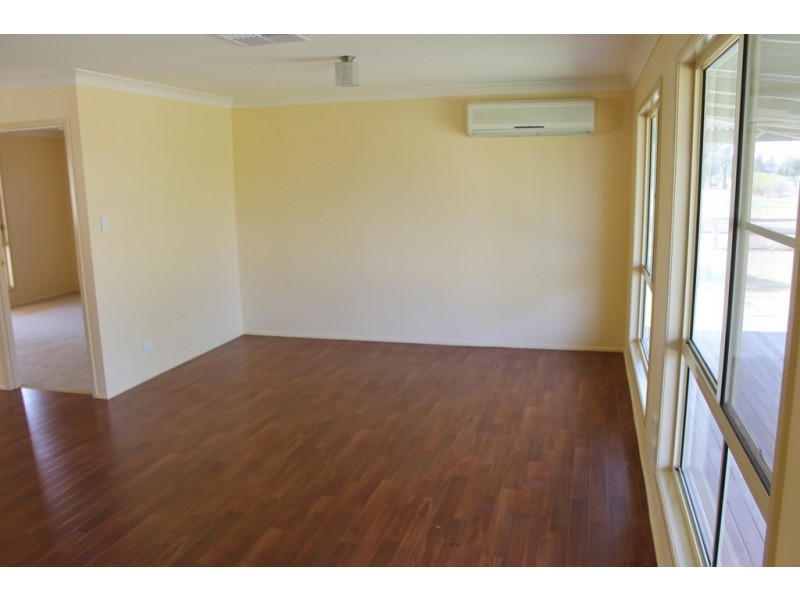 9 Thrupps Road, Dalby QLD 4405