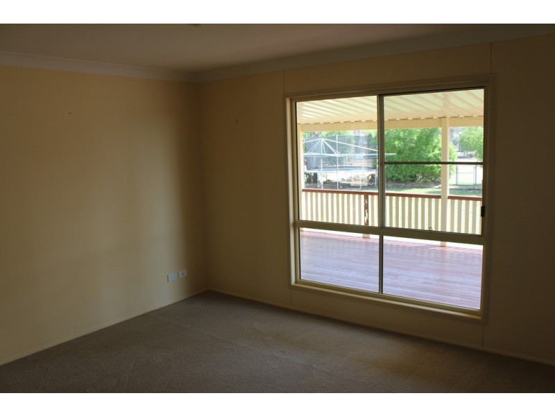 9 Thrupps Road, Dalby QLD 4405