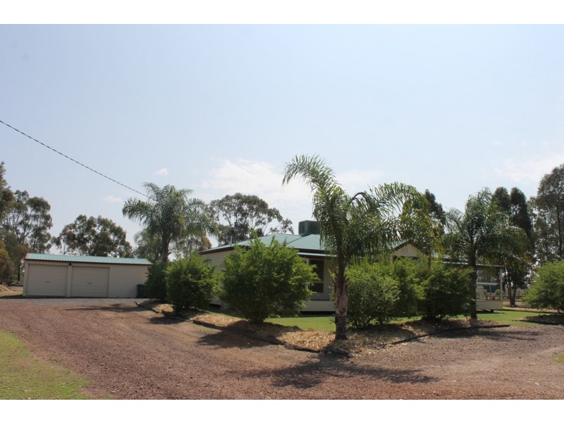9 Thrupps Road, Dalby QLD 4405