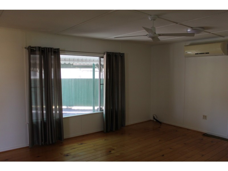 1 Geisel Street, Dalby QLD 4405