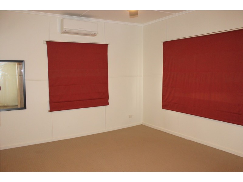 12 Crofts Road, Dalby QLD 4405