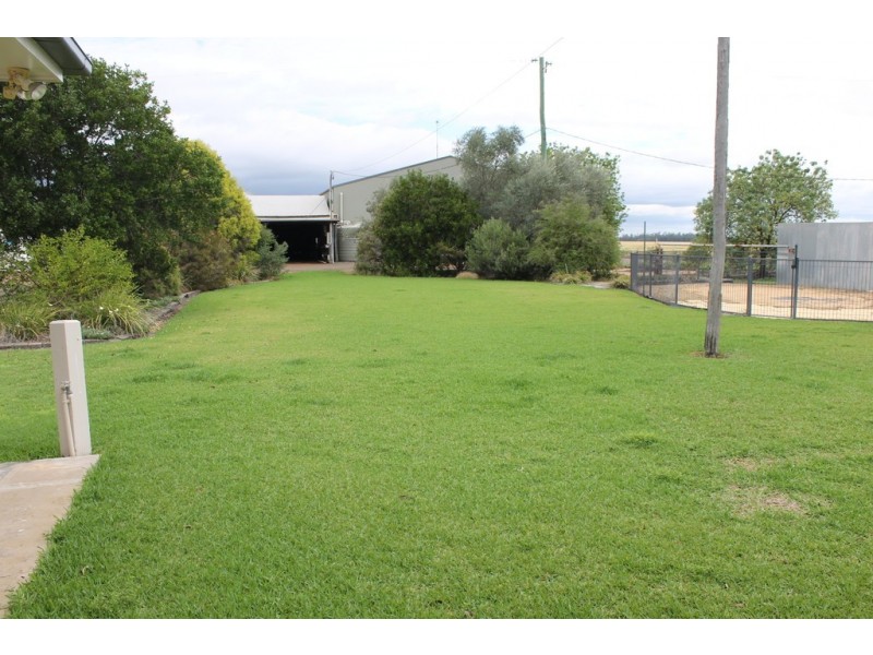 12 Crofts Road, Dalby QLD 4405