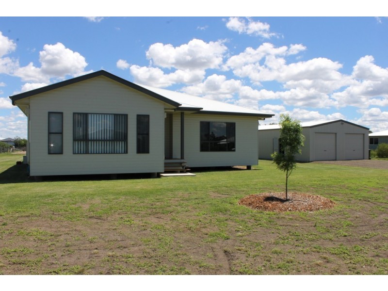43 Solitaire Court, Dalby QLD 4405