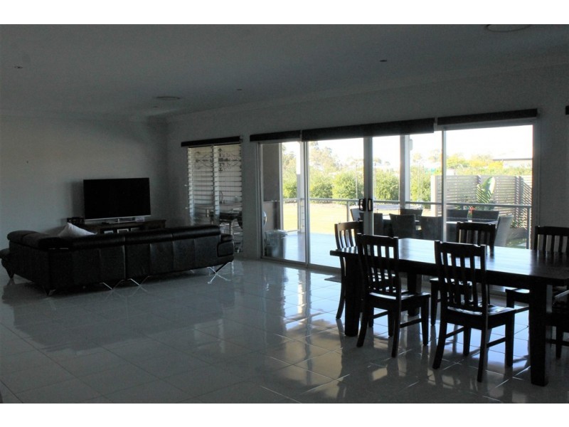 7 Banjo Paterson Place, Dalby QLD 4405
