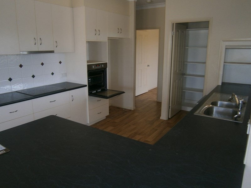 31 Rosina Court, Dalby QLD 4405