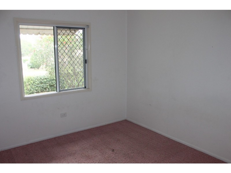 8 Nearhos Street, Dalby QLD 4405