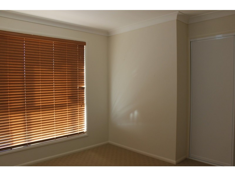 14 Banjo Patterson Place, Dalby QLD 4405