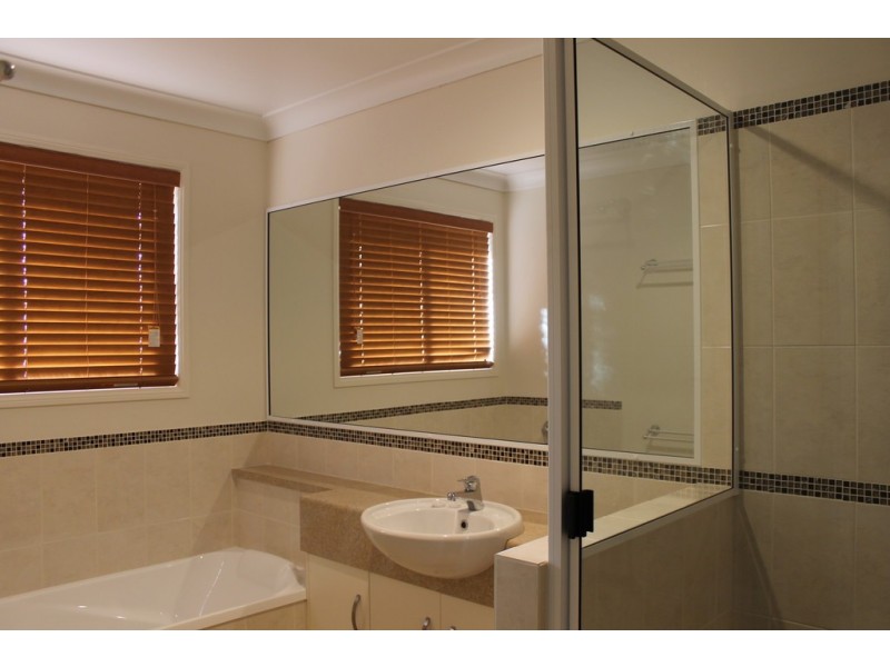 14 Banjo Patterson Place, Dalby QLD 4405