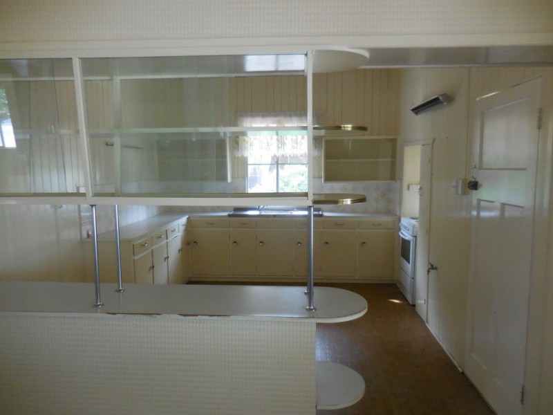 9 Besley Street, Dalby QLD 4405