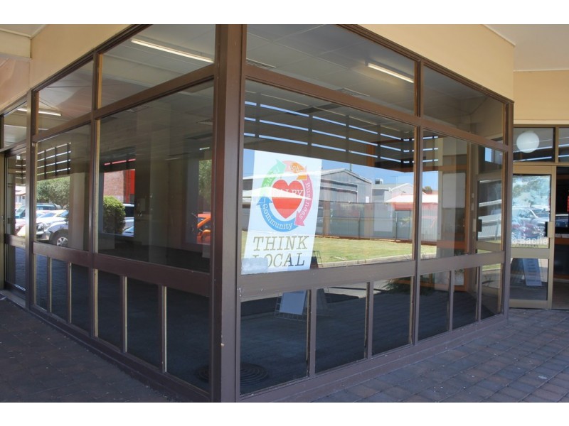 Shop 6 New Street, Dalby QLD 4405