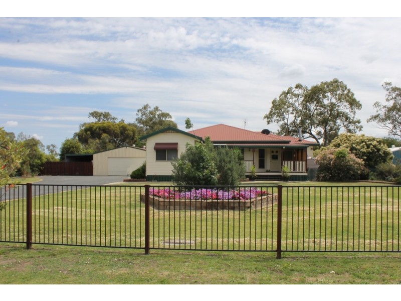 19 Summer Avenue, Dalby QLD 4405