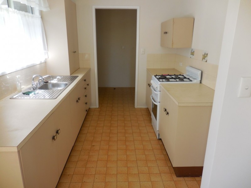 12 Russell Street, Dalby QLD 4405