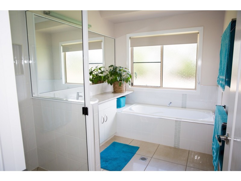 29 Kurrajong Drive, Dalby QLD 4405