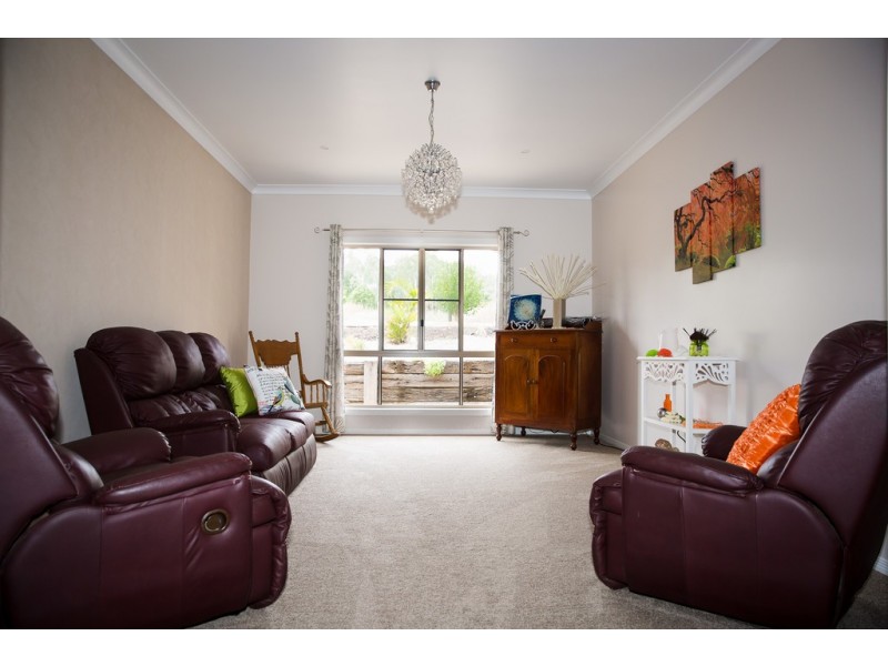 29 Kurrajong Drive, Dalby QLD 4405