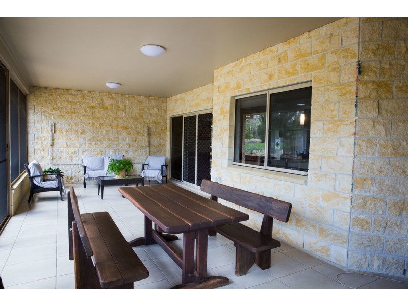 29 Kurrajong Drive, Dalby QLD 4405