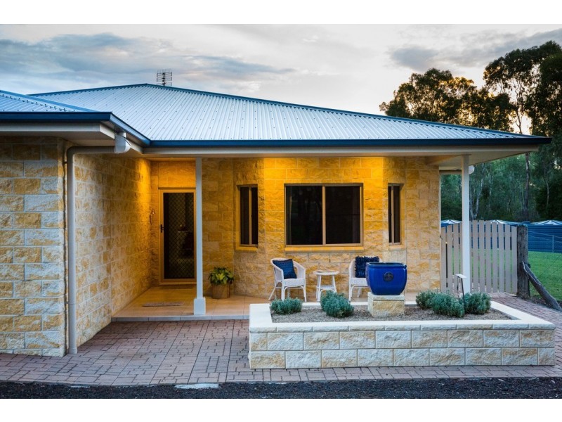 29 Kurrajong Drive, Dalby QLD 4405