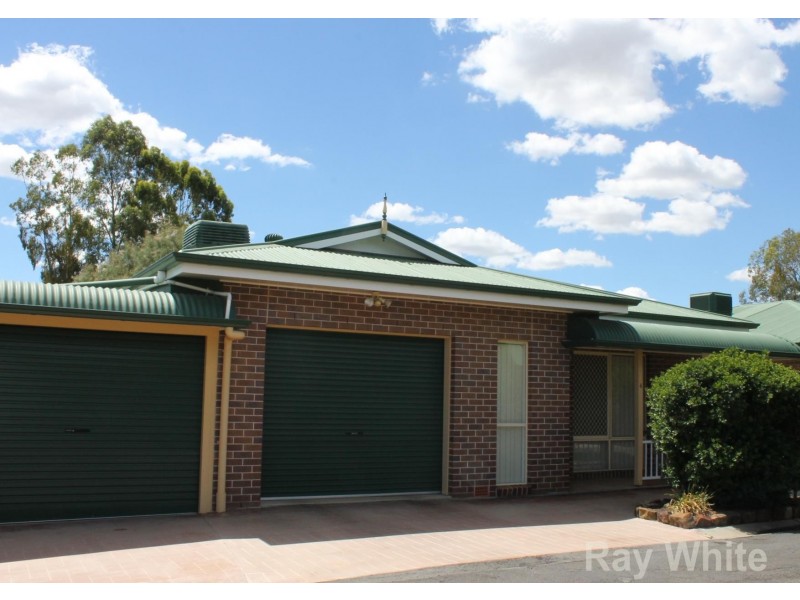 4/50 Edward Street, Dalby QLD 4405