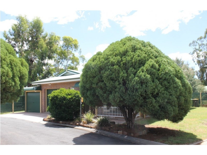 4/50 Edward Street, Dalby QLD 4405