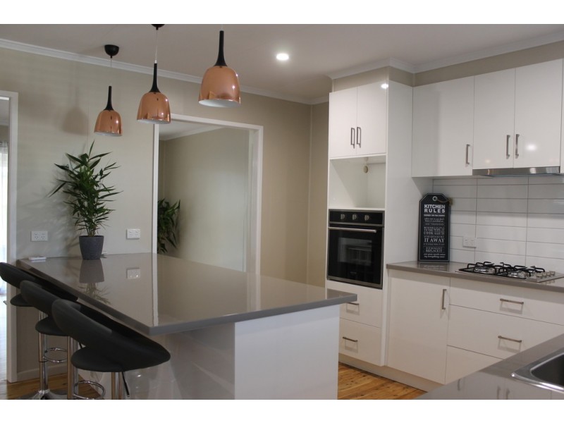 98 Wood Street, Dalby QLD 4405