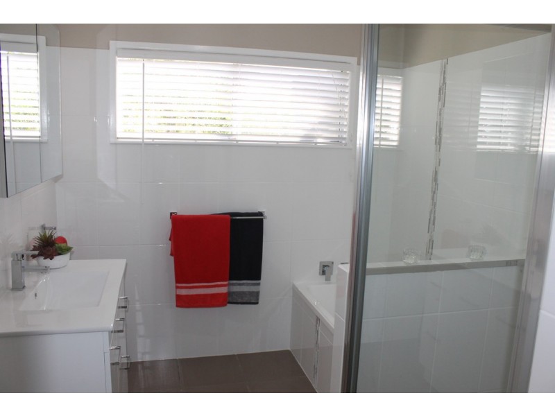 98 Wood Street, Dalby QLD 4405