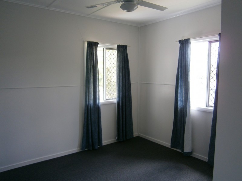 86 Edward Street, Dalby QLD 4405