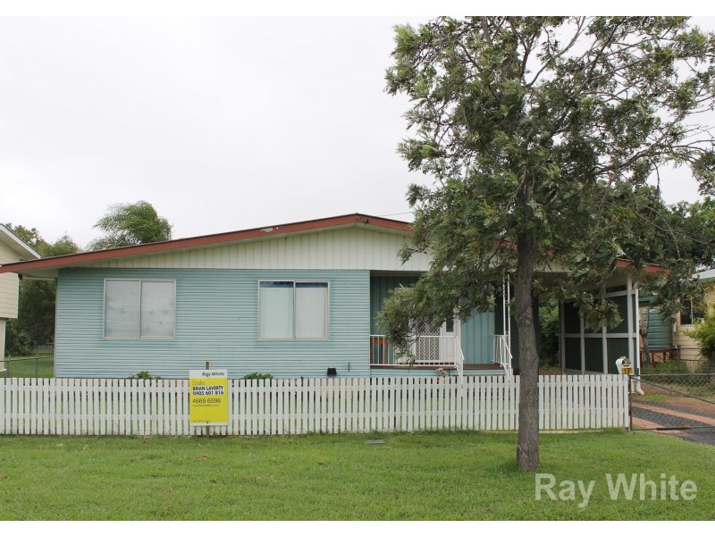 17 Brimblecombe Street, Dalby QLD 4405