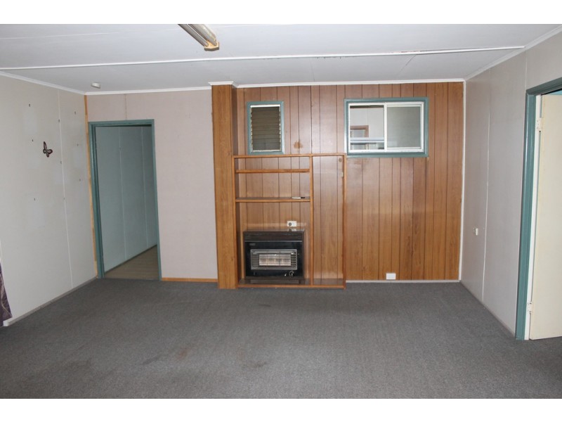 17 Brimblecombe Street, Dalby QLD 4405