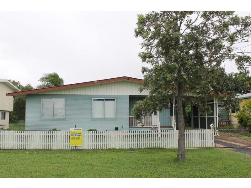 17 Brimblecombe Street, Dalby QLD 4405