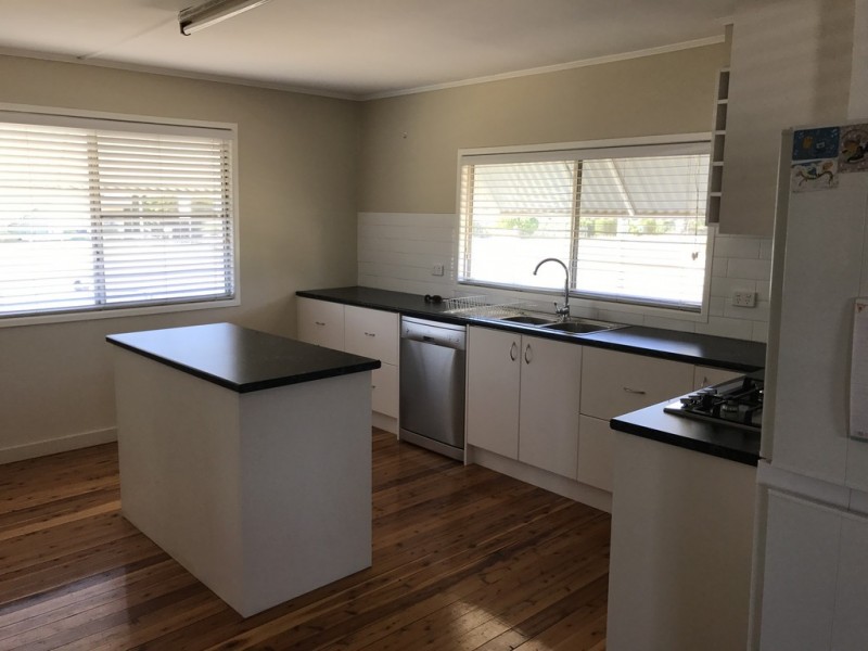 33 Myall Street, Dalby QLD 4405