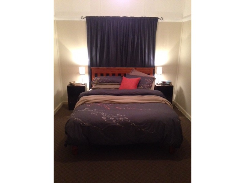 33 Myall Street, Dalby QLD 4405