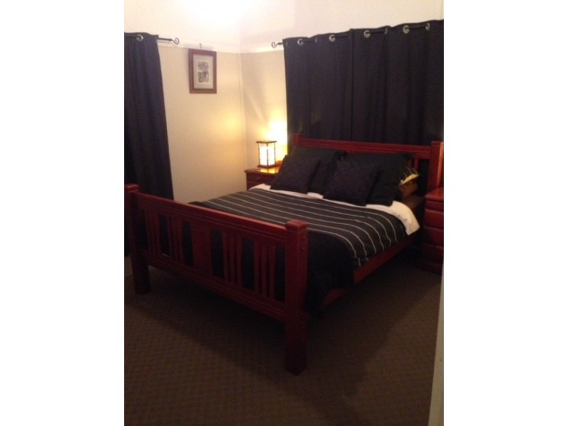 33 Myall Street, Dalby QLD 4405