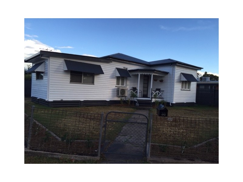 33 Myall Street, Dalby QLD 4405