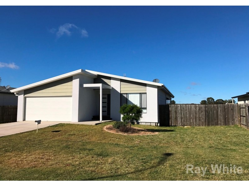 22 Barry Place, Dalby QLD 4405