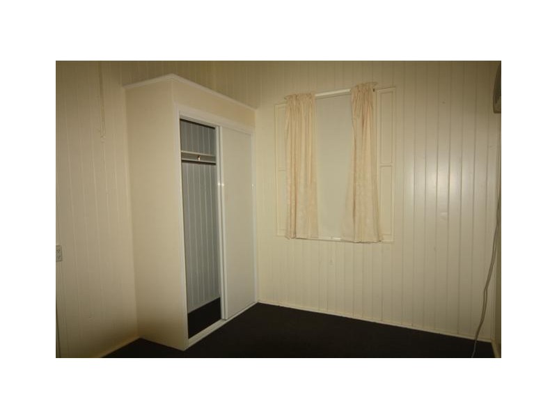 12 Horace Street, Dalby QLD 4405