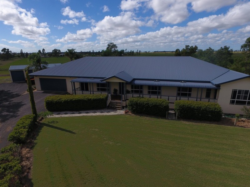 10 Parkers Ave, Dalby QLD 4405