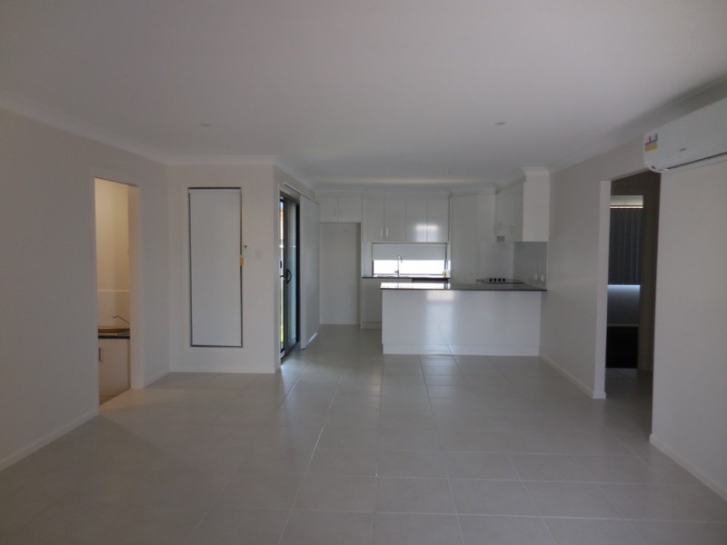 2/19 Bunya Street, Dalby QLD 4405