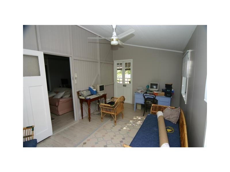 7 Wooburn Street, Dalby QLD 4405
