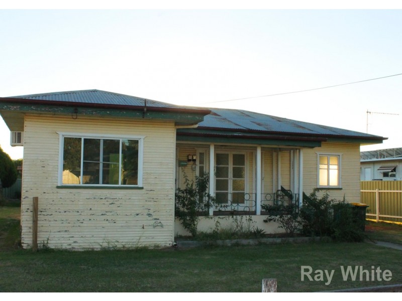11 Eagle Street, Dalby QLD 4405
