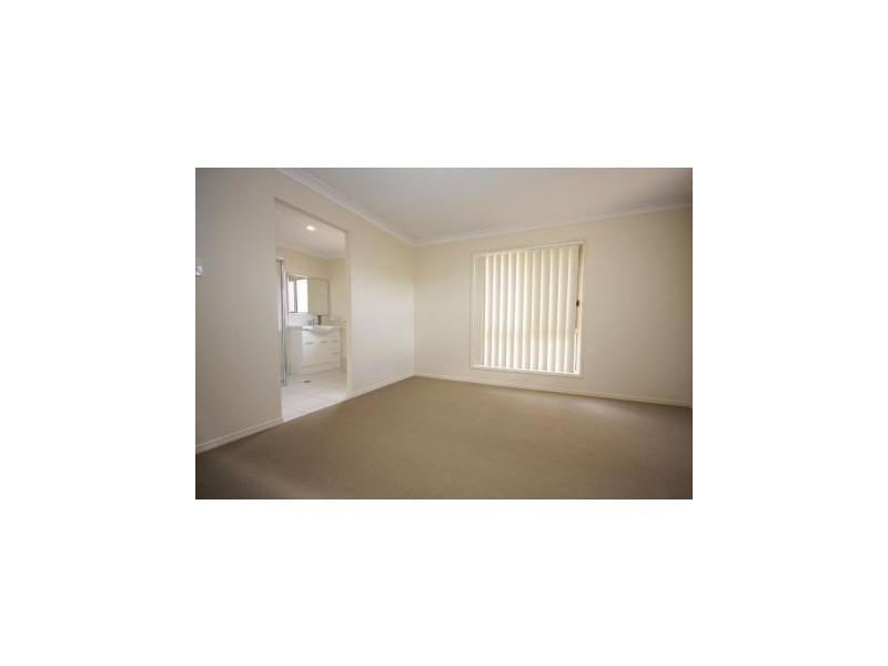 60 Edward Street, Dalby QLD 4405